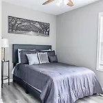 Newly renovated hidden gem